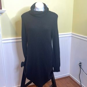 Cabi ladies black long sleeve sweater dress. Size large. NWT.